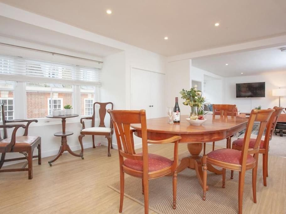 1 Perfectly Located Stylish, Comfortable Apartment Sidmouth Eksteriør billede